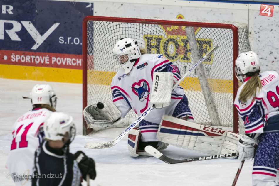 Ilustračný obrázok k článku Dobrý hokej tímov z čela tabulky: Popradské líšky proti lídrovi z Bratislavy