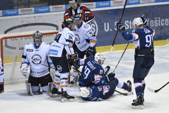 Ilustračný obrázok k článku Tipsport liga má nového lídra: Nitra zdolala Košice, Bystrica prehrala v Detve