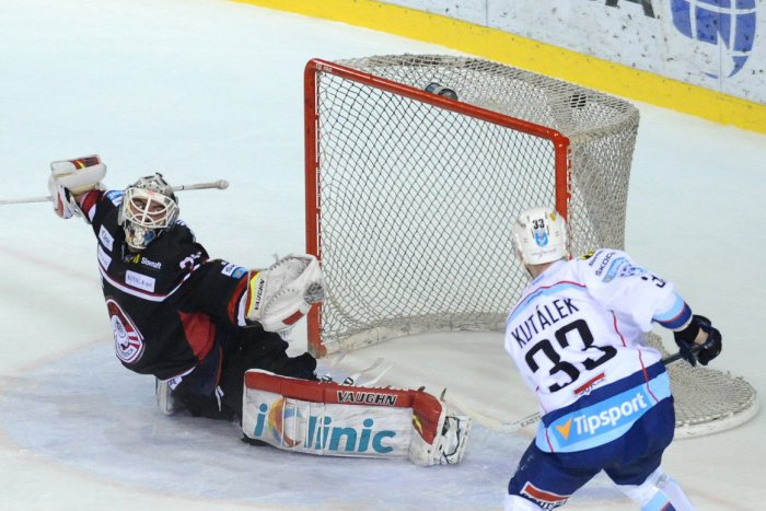 Ilustračný obrázok k článku Tibor Kutálek opäť v hre: Corgoňov čakajú ťažké zápasy