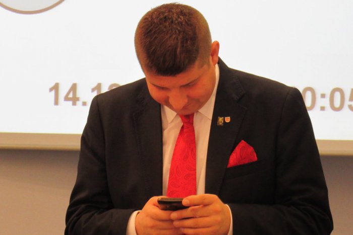 Ilustračný obrázok k článku Prešovský poslanec na facebooku? Pri pohľade na tento status sa nedá nesmiať!