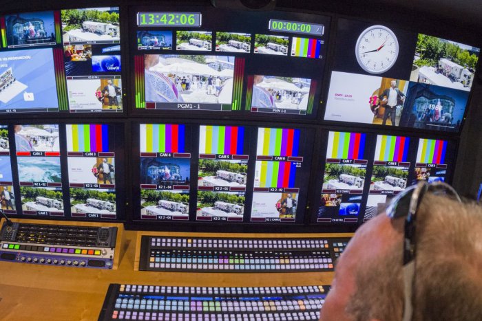 Ilustračný obrázok k článku Televízia Nové Zámky dostala pokutu: Problémom reklama a odvysielaný rozhovor