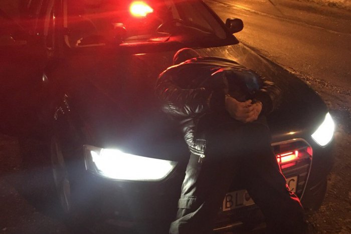 Ilustračný obrázok k článku Policajti chytili v Bratislave muža obvineného z vraždy