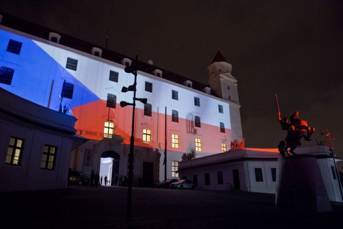 Ilustračný obrázok k článku SVET O SLOVENSKU: Starosta emigrant vymenil Česko za Slovensko