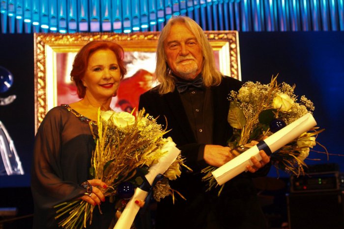 Ilustračný obrázok k článku Bratislavskú čučoriedku 2018 získali Kamila Magálová a Tomáš Berka