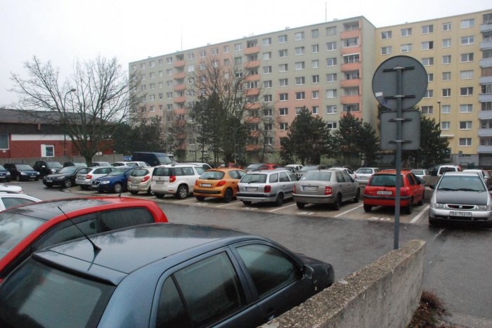 Ilustračný obrázok k článku Pokračovanie debaty o parkovacom dome