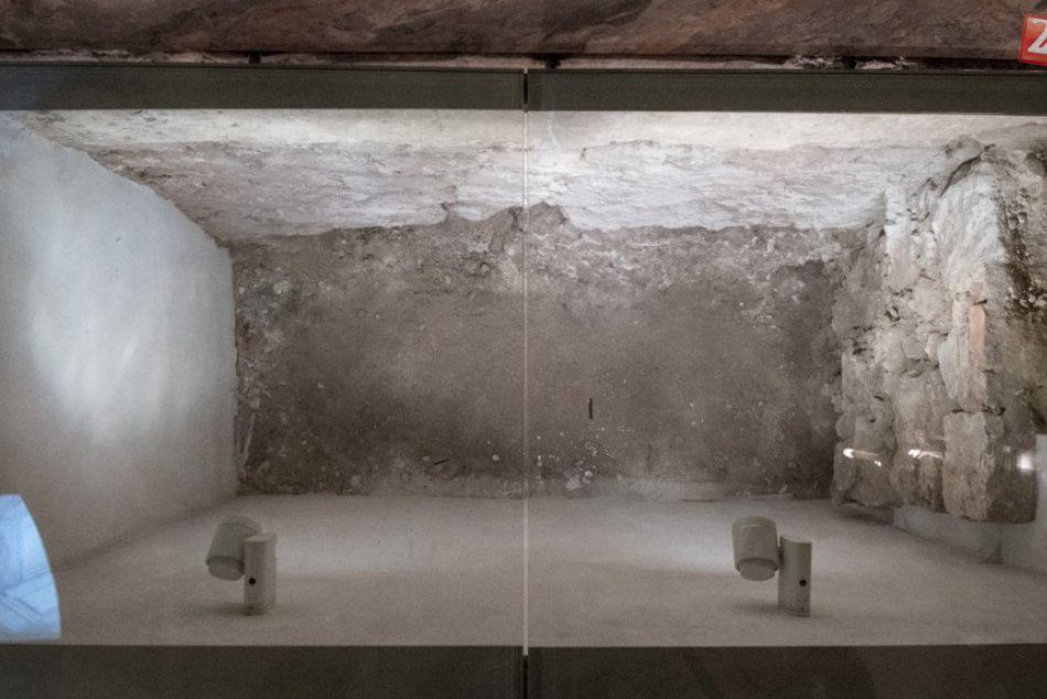 Ilustračný obrázok k článku Nitriansky hrad ponúka pohľad do histórie: FOTO najstarších múrov v katedrále