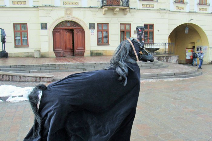 Ilustračný obrázok k článku Z času na čas ich používame a stoja za to: TOP 7 rýmovaných prísloví v šarištine