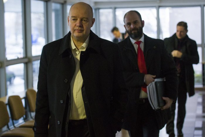 Ilustračný obrázok k článku Spor o miliónové zmenky: Pojednávanie s Pavlom Ruskom odročili