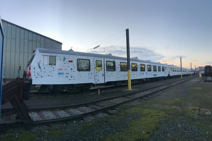 Ilustračný obrázok k článku Medzi Bratislavou a Viedňou začína premávať umelecký vlak