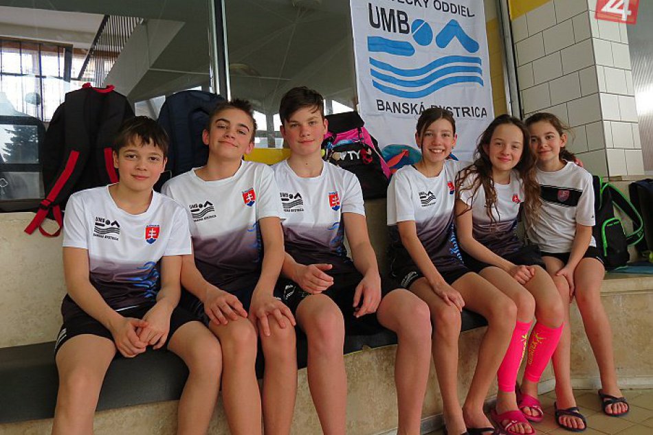 Ilustračný obrázok k článku Bystrickí plavci žali úspechy na medzinárodných pretekoch. Stupienky im neušli