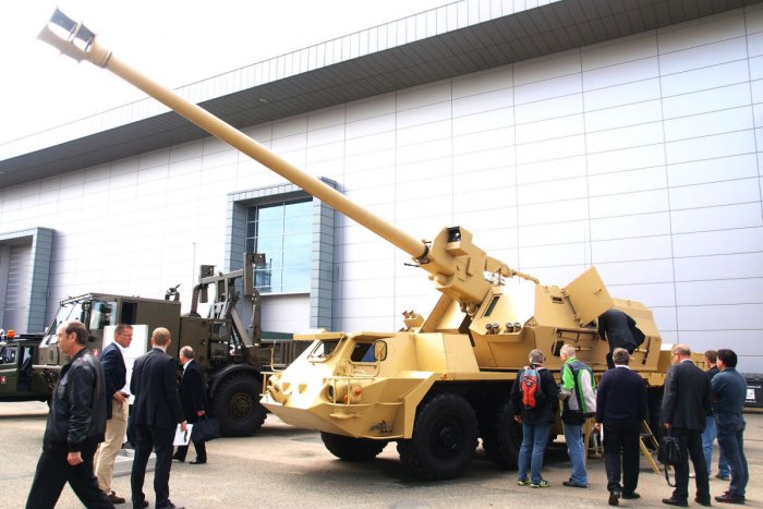 Ilustračný obrázok k článku Vláda kúpi 25 samohybných húfnic Zuzana 2: Podľa ministra obrany sú najlepšou voľbou