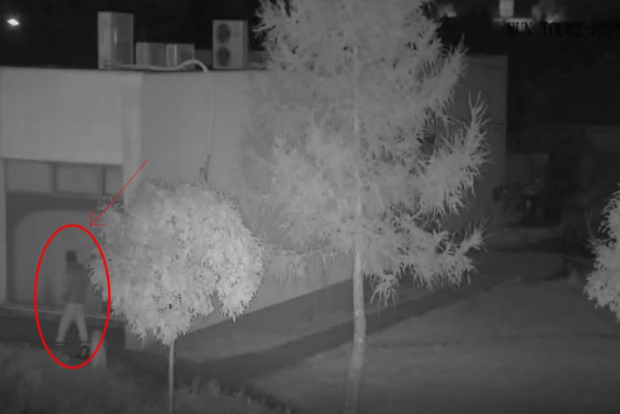 Ilustračný obrázok k článku VIDEO z Bánova: Polícia prosí o pomoc pri identifikácii možného svedka krádeže