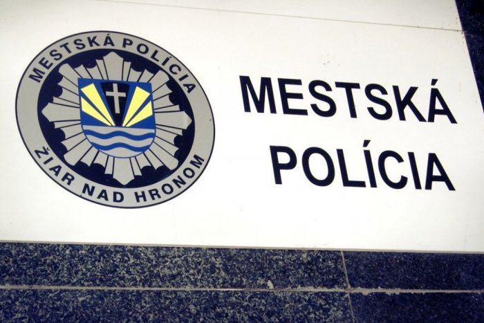 Ilustračný obrázok k článku Služobné okrsky žiarskych mestských: Viete, ktorý policajt je ten váš?