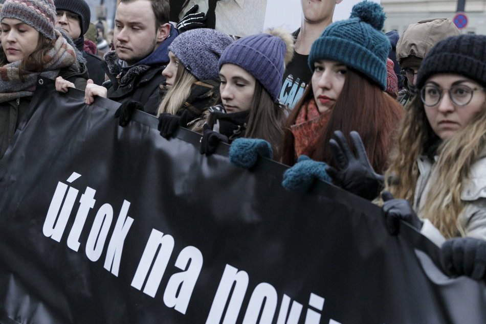 Ilustračný obrázok k článku V Trnave odštartujú protesty: Prinášame program z Trojičného námestia