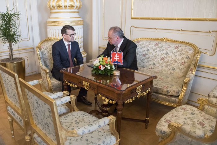 Ilustračný obrázok k článku Prezident Kiska prijal Maďaričovu abdikáciu: Ministerstvo dočasne povedie Pellegrini