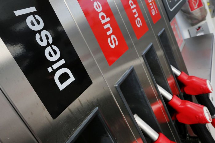 Ilustračný obrázok k článku Namiesto benzínu nafta: Zámena paliva na benzínke poškodila vyše 500 klientov