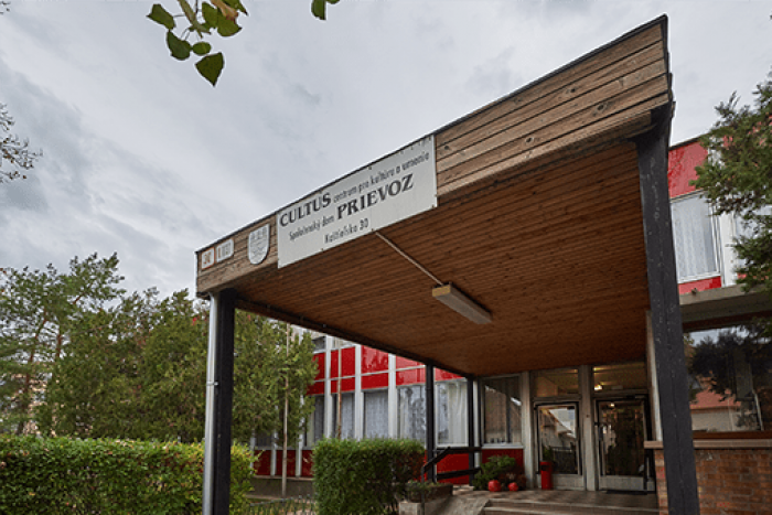 Ilustračný obrázok k článku Ružinovu hrozí zatvorenie Spoločenského domu Prievoz i obmedzenie kultúrnych aktivít