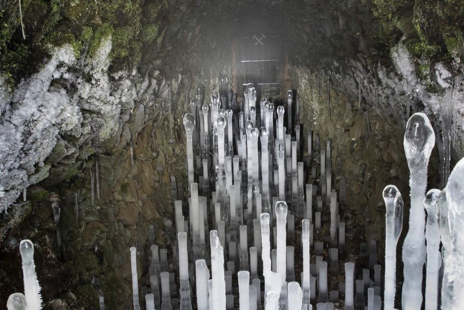 Ilustračný obrázok k článku Aj takéto niečo máme neďaleko Spišskej: Ľadové útvary, aké sa len tak nevidia, FOTO