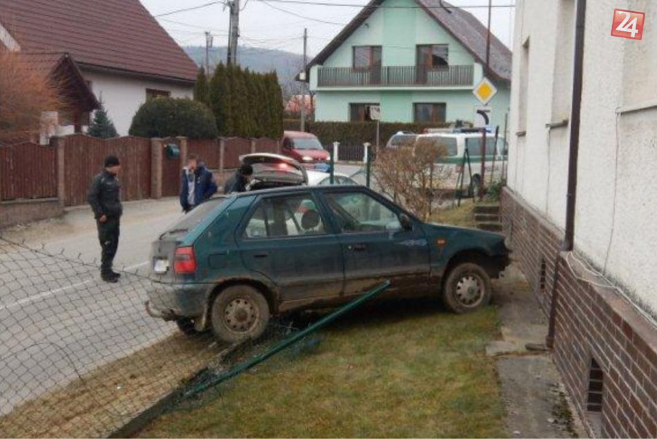 Ilustračný obrázok k článku Policajti z Považskej pri nehode: Pavol (25) nafúkal 3,19 promile! FOTO