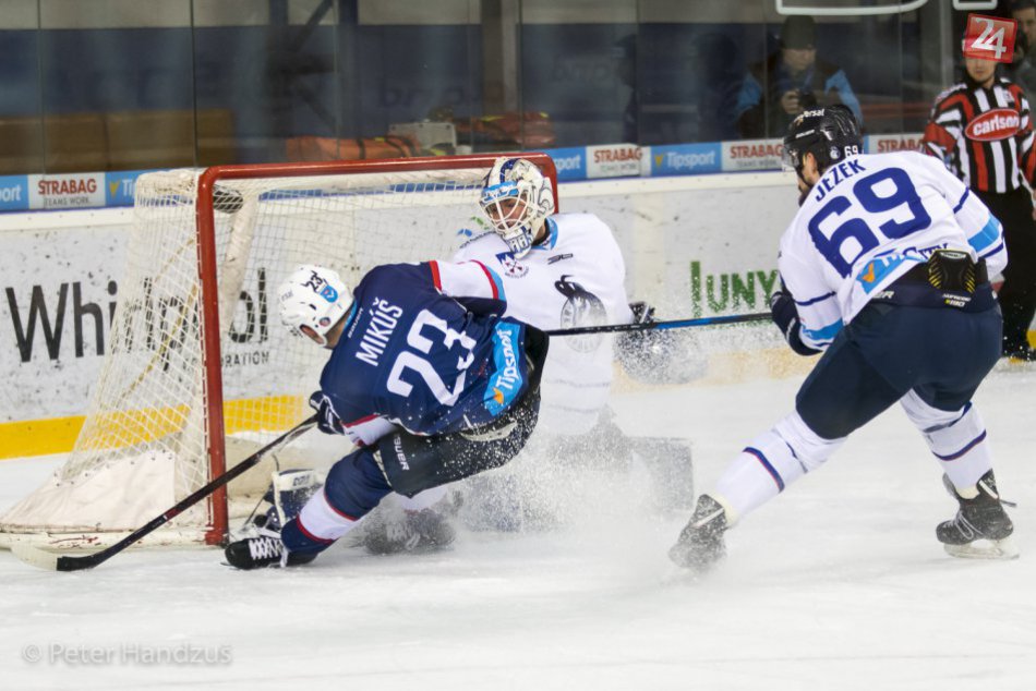 Ilustračný obrázok k článku Kamzíci boli doma na Nitru krátki: Poprad prehral o dva góly, Nitra prvá