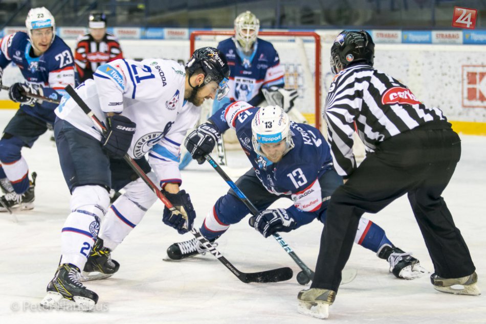 Ilustračný obrázok k článku Nitra zdolala Poprad: Stala sa víťazom základnej časti, FOTO