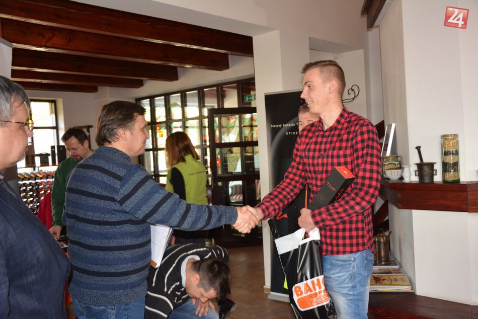 Ilustračný obrázok k článku Úspech nitrianskeho študenta: Mladý vinohradník Marek najlepším na Slovensku