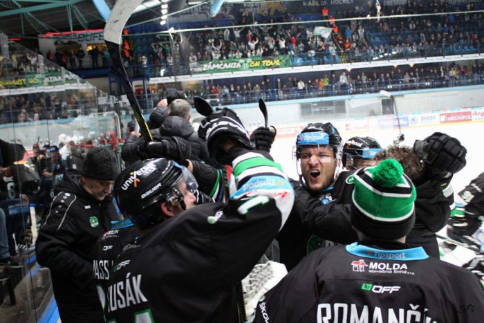 Ilustračný obrázok k článku Misia je splnená: Nové Zámky sú po zápase v Nitre v play off, FOTO