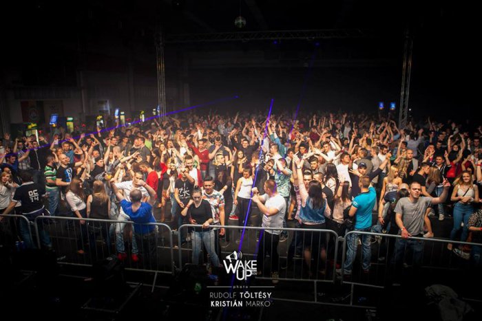 Ilustračný obrázok k článku Už túto sobotu sa Wake up zmení na celodenný festival, osloví úplne každého. Programy pre deti, neskôr koncerty a na záver diskotéka