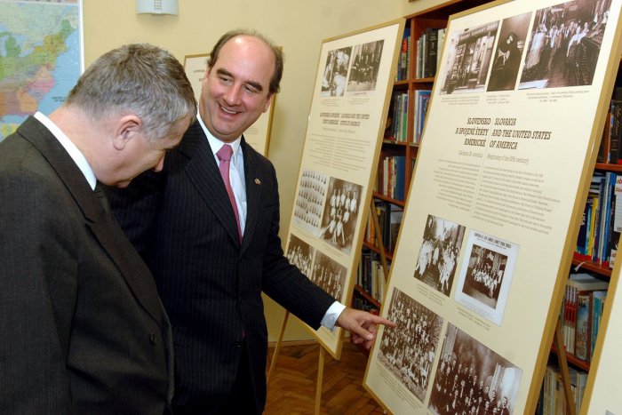 Ilustračný obrázok k článku Smutná správa: Zomrel riaditeľ Štátnej vedeckej knižnice v Košiciach Ján Gašpar