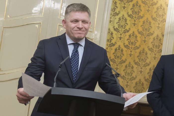 Ilustračný obrázok k článku Robert Fico vyhlásil, že je vo štvrtok pripravený podať demisiu:  Má však tri podmienky