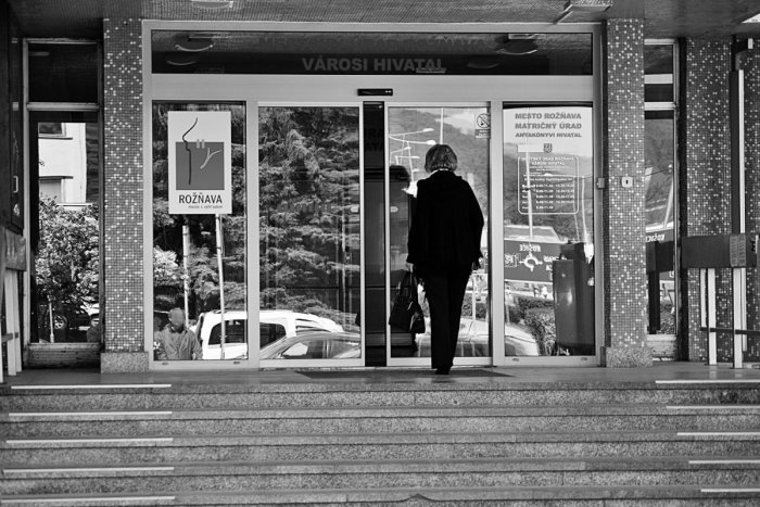 Ilustračný obrázok k článku To je ale suma! Na daniach dlžia Rožňavčania státisíce