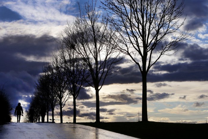 Ilustračný obrázok k článku RANNÁ ŠTVORKA: Piatok bude zamračený a ochladí sa na 8 °C, meniny má Boleslav