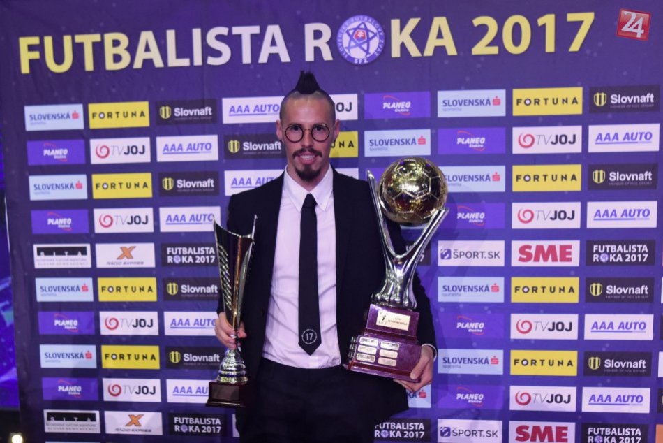 Ilustračný obrázok k článku Veľká pocta pre bystrického rodáka. Hamšík s Cenou J. Popluhára i Futbalistom štvrťstoročia