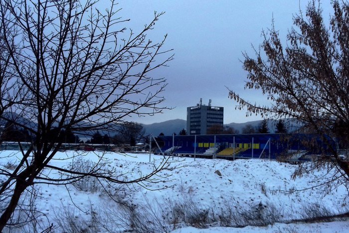 Ilustračný obrázok k článku Nový futbalový stánok v Humennom: Kedy by sa tam mohol odohrať prvý zápas?