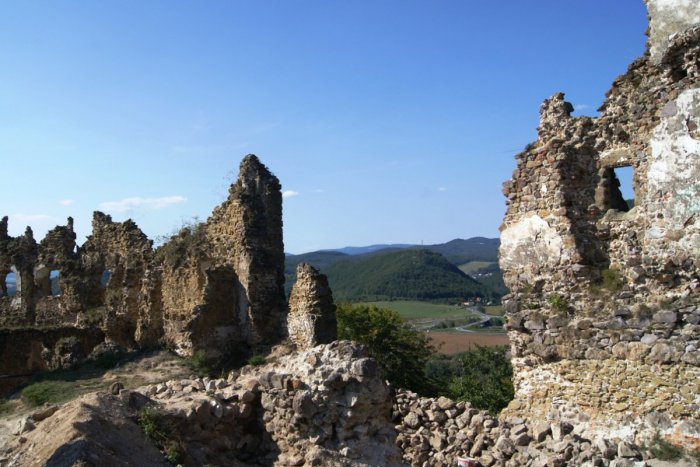 Ilustračný obrázok k článku V šášovských hradbách vznikne čitáreň: Bude niesť meno Richarda Kafku