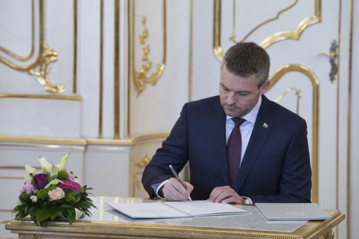 Ilustračný obrázok k článku Nový premiér v príhovore: Urobíme všetko pre to, aby Slovensko napredovalo