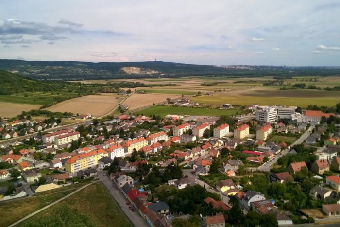 Ilustračný obrázok k článku Bývanie v Rakúsku láka mnohých Bratislavčanov. Oplatí sa investovať do domu za hranicami?