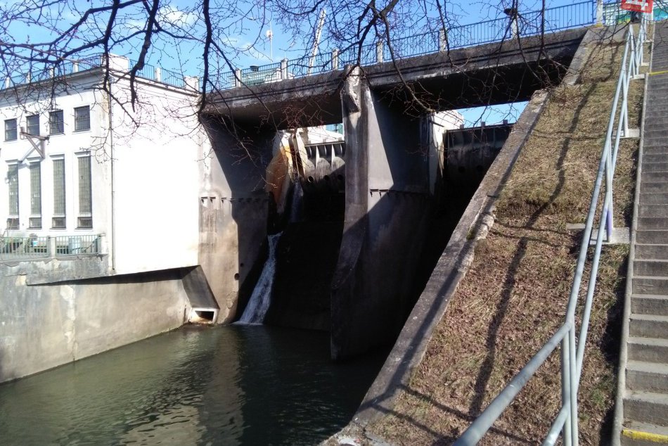 Ilustračný obrázok k článku FOTO: Môťovú si prišli pozrieť zblízka. Deň otvorených dverí prilákal stovky ľudí