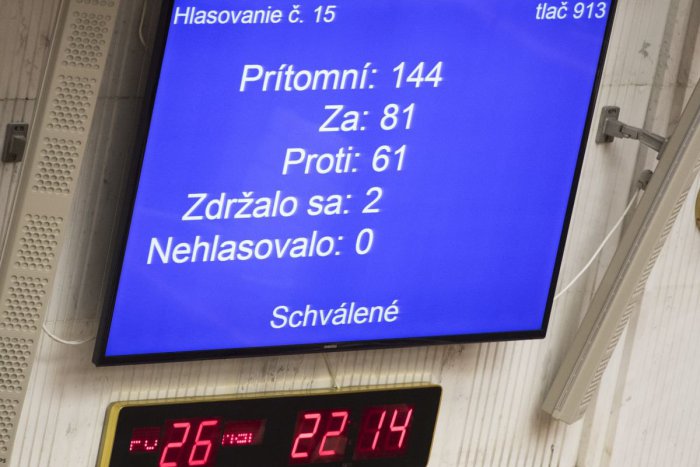 Ilustračný obrázok k článku Pellegriniho vláda získala dôveru: Podporilo ju 81 poslancov