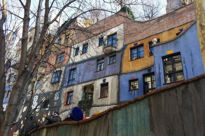 Ilustračný obrázok k článku Tip na výlet: Očarujúci dom, ktorý porušuje všetky pravidlá