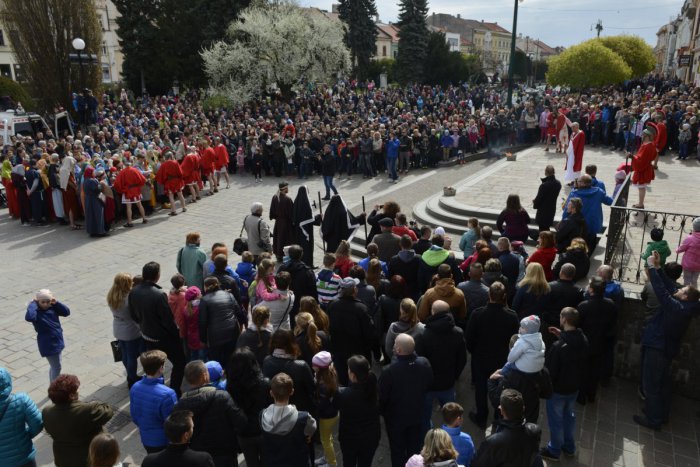 Ilustračný obrázok k článku Prešovčanov čaká silný zážitok: Opäť budeme svedkami Živej krížovej cesty