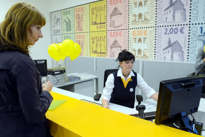 Ilustračný obrázok k článku 5 pôšt v Bratislave predĺži kvôli daňovým priznaniam otváracie hodiny