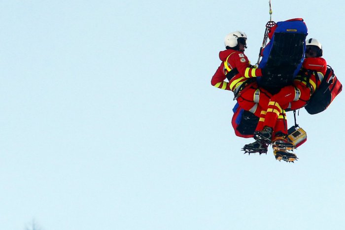 Ilustračný obrázok k článku Zásah v Mlynickej doline: Skialipinista (42) sa vážne poranil hranou lyže