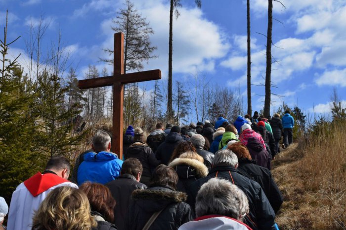 Ilustračný obrázok k článku Kresťania v piatok spomínajú na deň utrpenia, ukrižovania a smrti Ježiša Krista