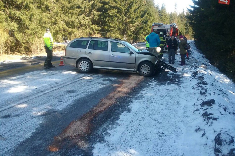 Ilustračný obrázok k článku FOTO z dopravnej nehody v Pribyline: Hasiči hlásia piatich zranených