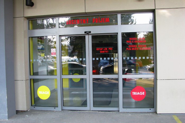 Ilustračný obrázok k článku Žilinský urgent sa cez sviatky nezastavil: Sledujte to číslo prijatých!