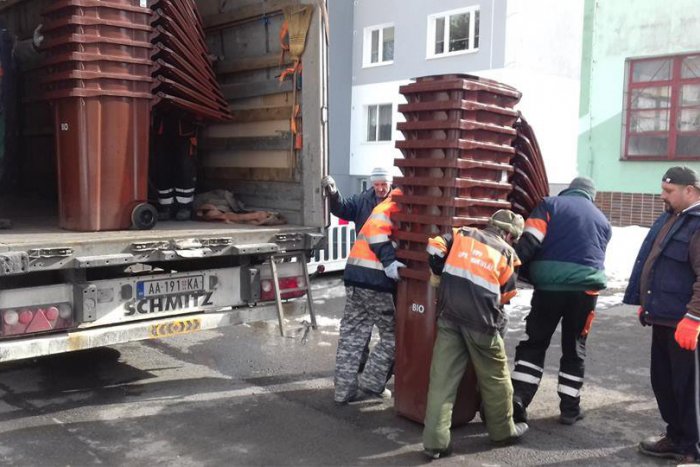 Ilustračný obrázok k článku V Mikuláši budú rozvážať nádoby na biologický odpad: Kedy budú vo vašej časti?