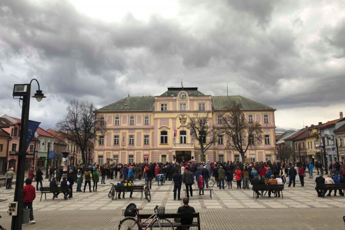 Ilustračný obrázok k článku V Mikuláši pokračovali protesty Za slušné Slovensko: FOTO priamo z miesta