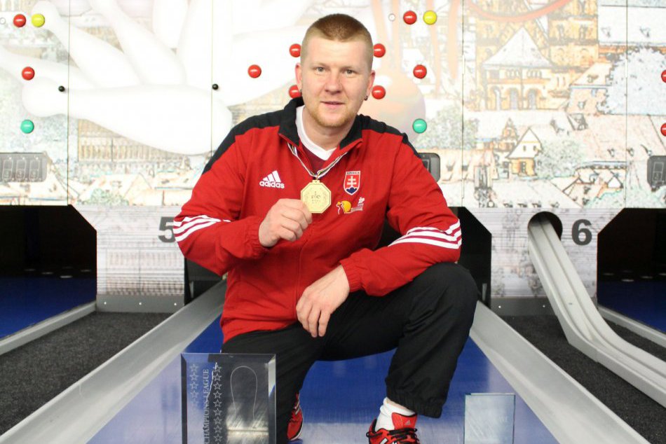 Ilustračný obrázok k článku FOTO: Ohromný úspech Tomáša z Jelšavy. S tímom kolkárov vyhral Ligu majstrov