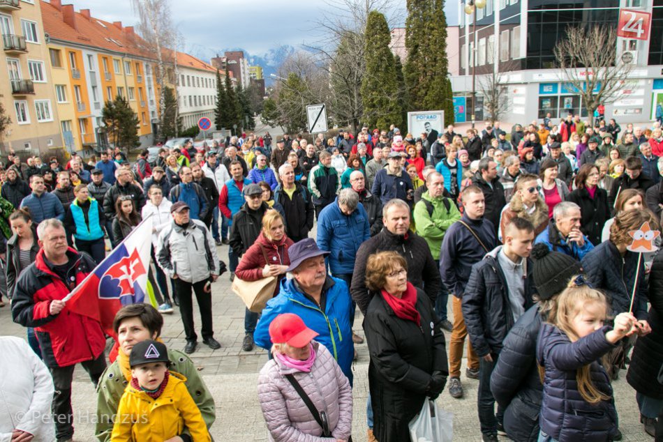 Ilustračný obrázok k článku Verejné zhromaždenia pokračujú: Organizátori chcú výmenu policajného šéfa
